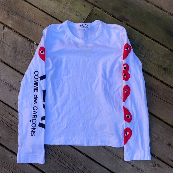Achetez Des Comme Des Gracons PLAY Five Heart Logo Shirt Small - Picture 10 of 11